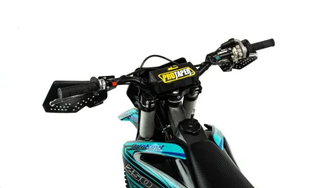 Кросс MotoLand EC 250