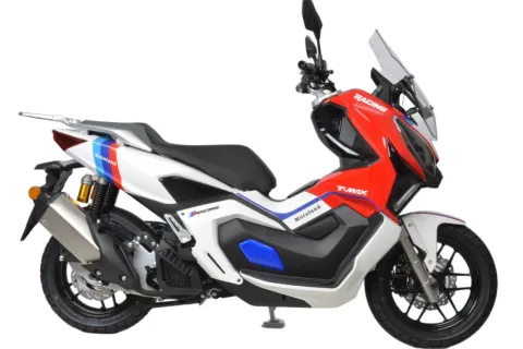 Скутер Motoland X-MAX 150 — особенности, фото 1