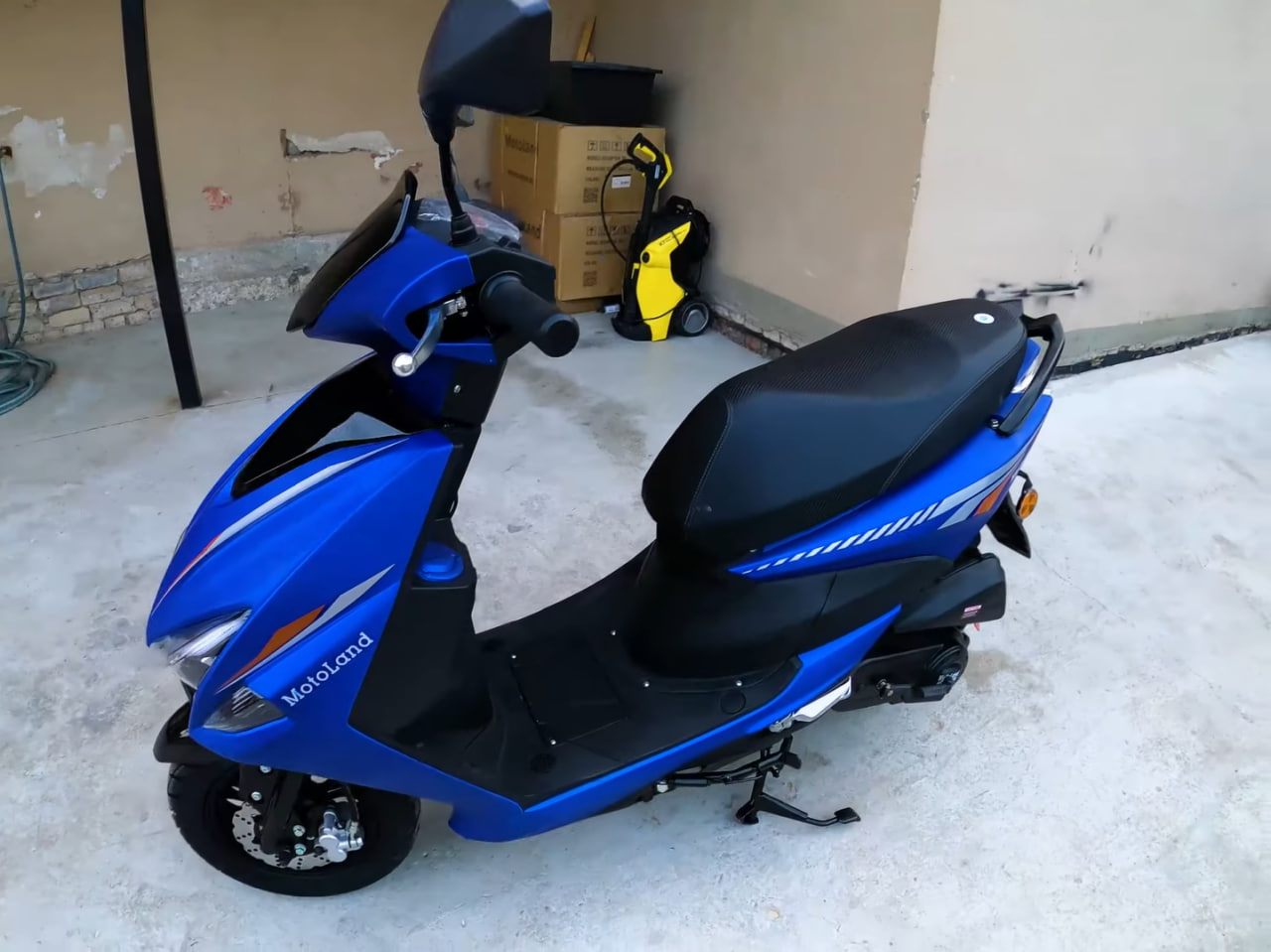 Скутер Motoland FC 150cc: комфорт и надежность на каждый день