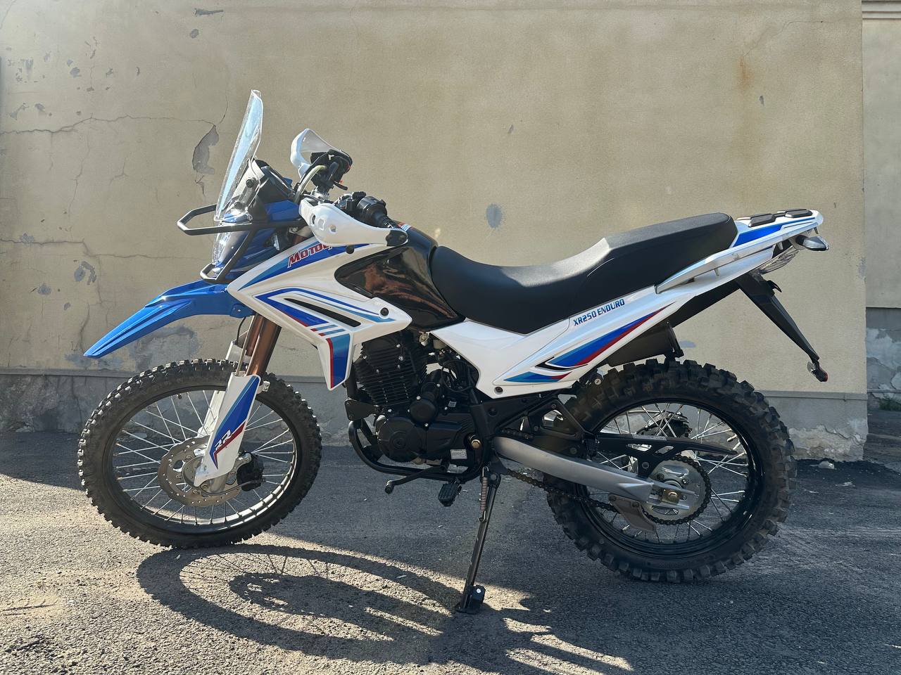 Motoland XR250 Enduro — общий вид слева