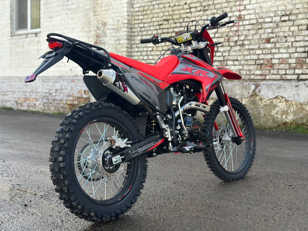 Задняя часть MotoLand XR300 LITE